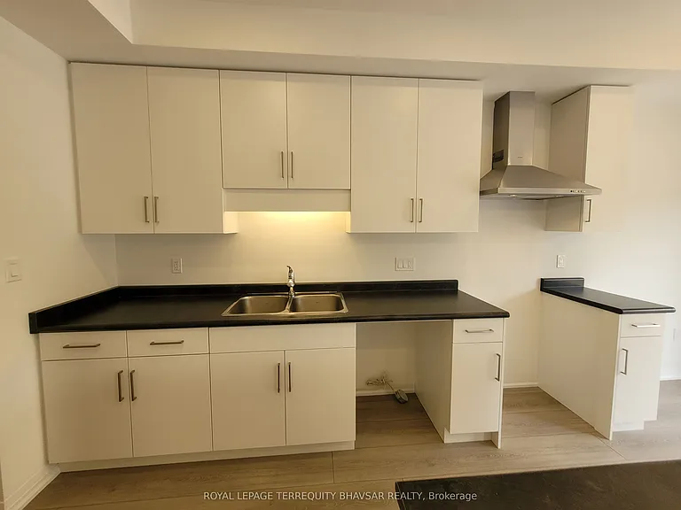 4552 Portage Rd #8 — Photo 12