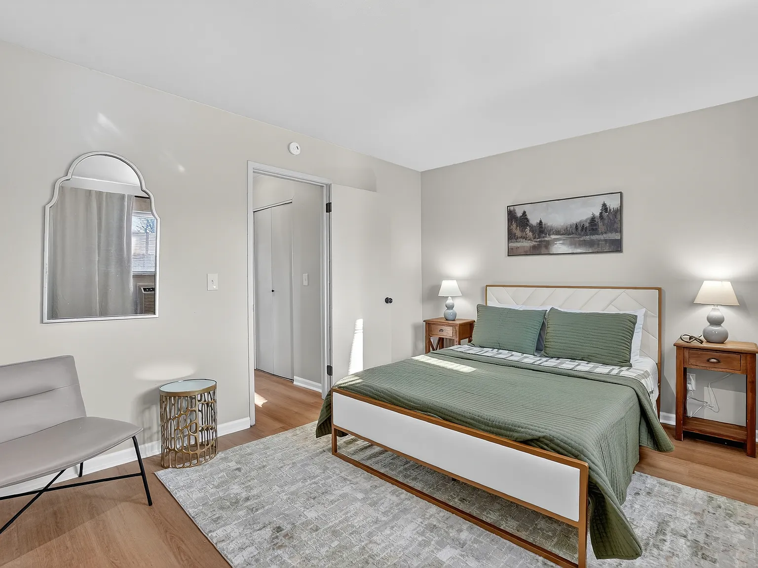 1 bed, 700 sqft, $1,600 — Photo 4