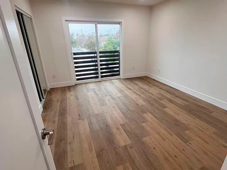 836 N Ridgewood Pl #2 — Photo 6