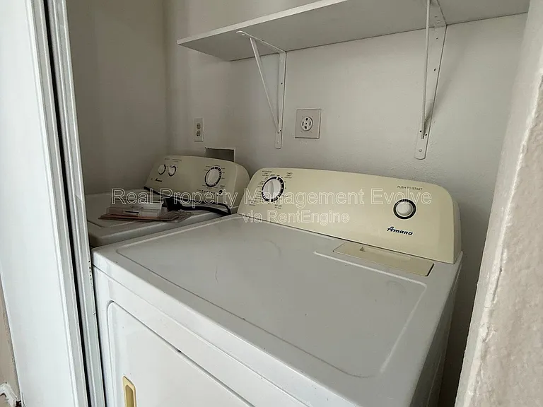2950 E Mobile Ln — Photo 25