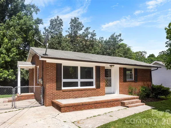 104 Lee St, Belmont, NC 28012
