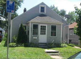 2849 Commercial Ave, Madison, WI 53704