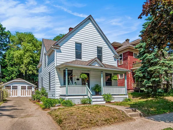 247 Diamond Ave SE, Grand Rapids, MI 49506
