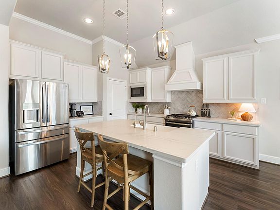 3rd image of 9948 Preserve Way