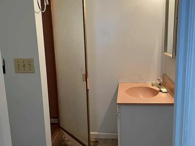 926 Northfield Ct — Photo 1