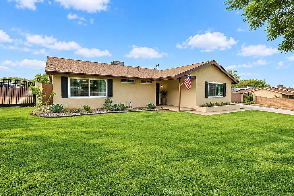 3 bed, 1965 sqft, $4,600 — Photo 2