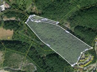 Shannon Ln, Johnson city, TN 37601