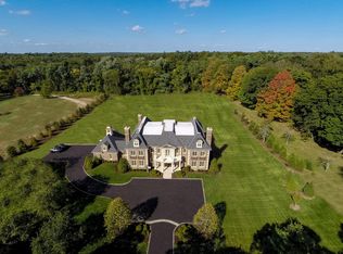 2 Leone Ct, Brookville, NY 11545