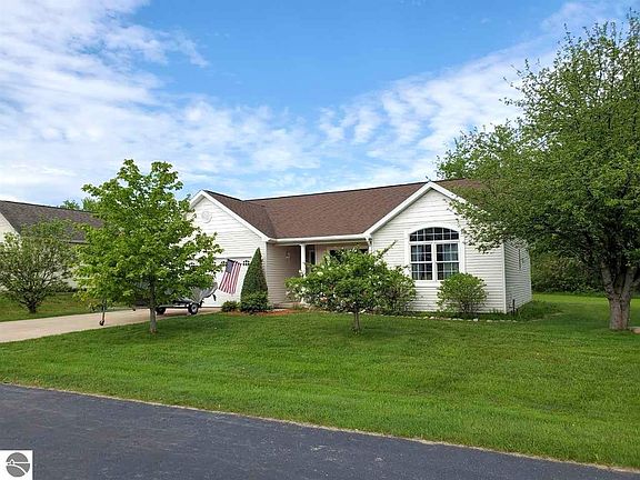 2nd image of 7155 Applewood Dr