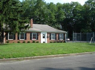 37 Terry Dr, Feasterville Trevose, PA 19053