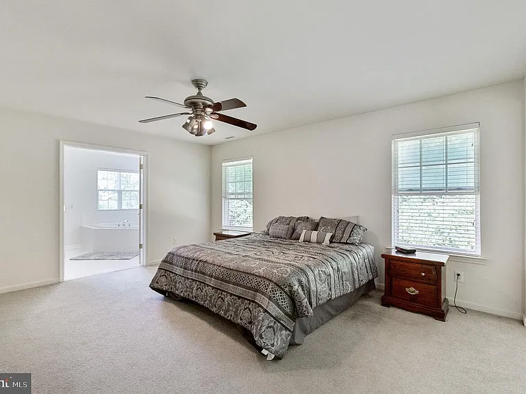 618 Sunderland Ave — Photo 14