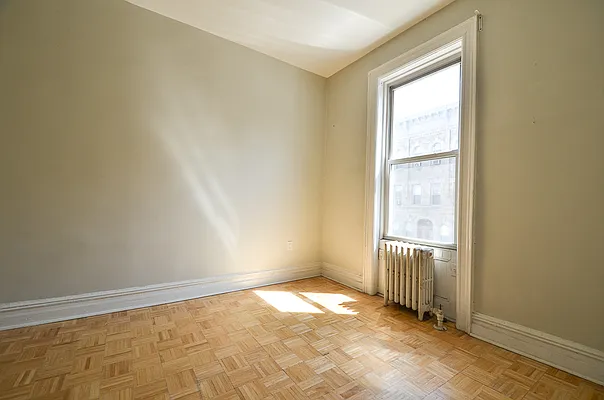 Rented by Brick&Mortar | media 52