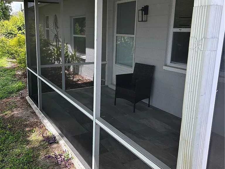 121 E 3rd St — Photo 2