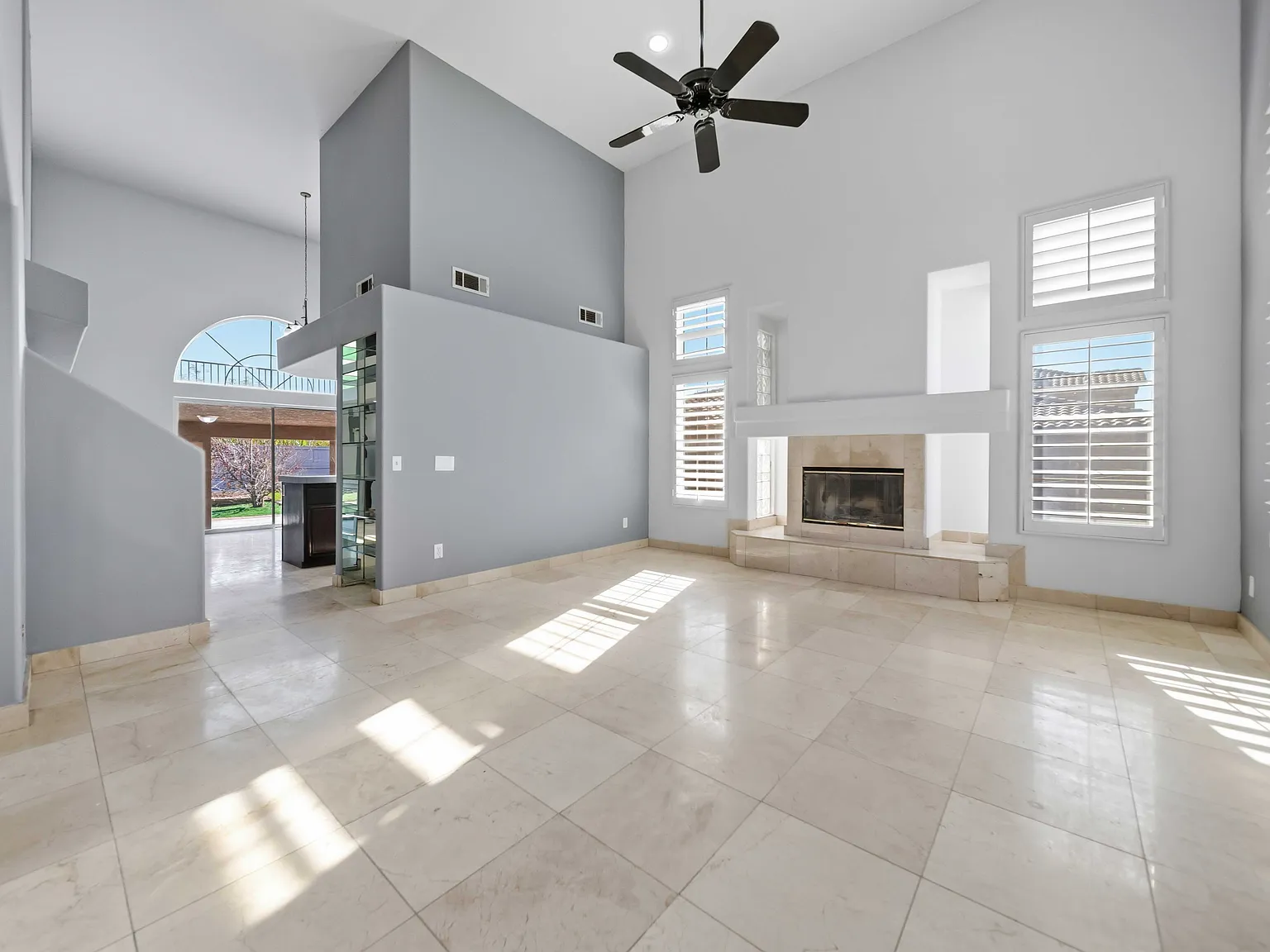 3 bed, 1807 sqft, $3,375 — Photo 2