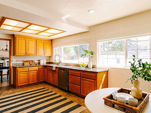 3rd image of 5757 Dolores Drive