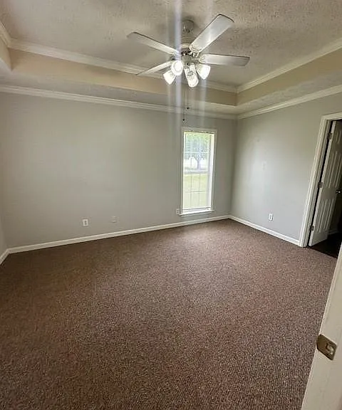 170 Allen Dr — Photo 6