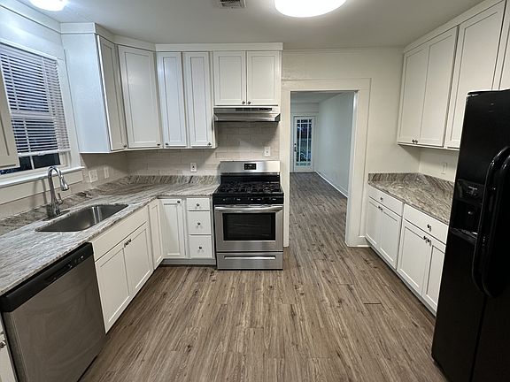 4th image of 151 Louisa Blvd