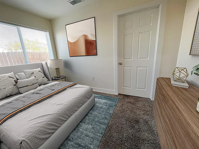 1029 S Montebello Blvd — Photo 5