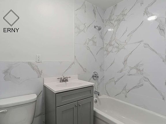 4th image of 2318 Bedford Ave #1D