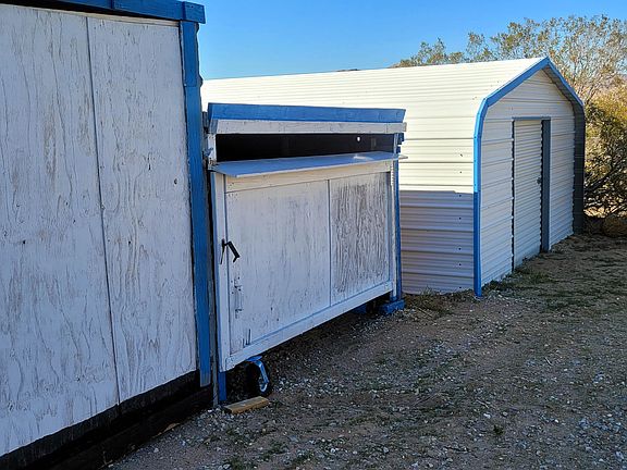 3 storage units