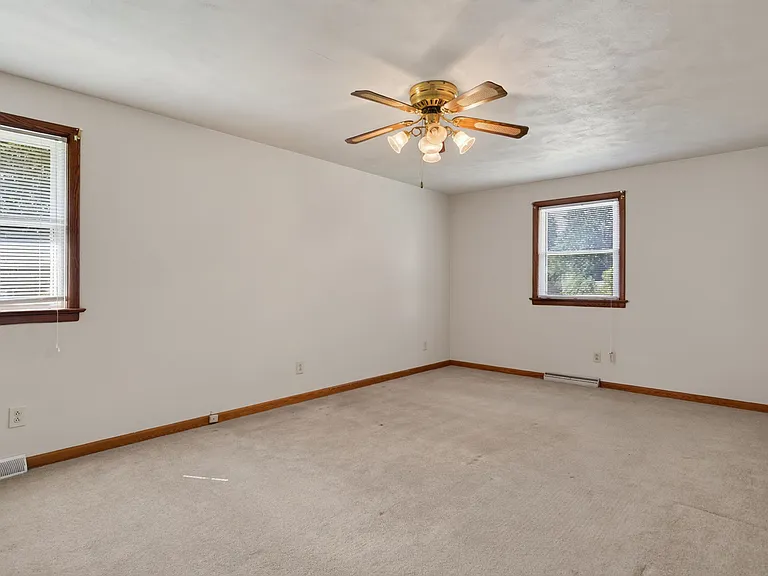 1020 Miles Standish Rd — Photo 21
