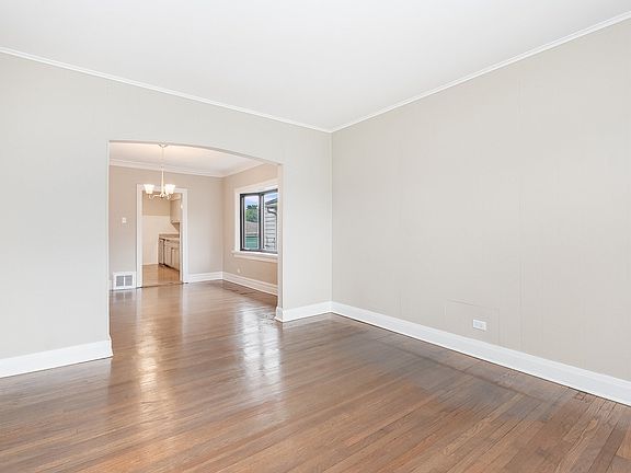 3rd image of 1109 N 14th Ave