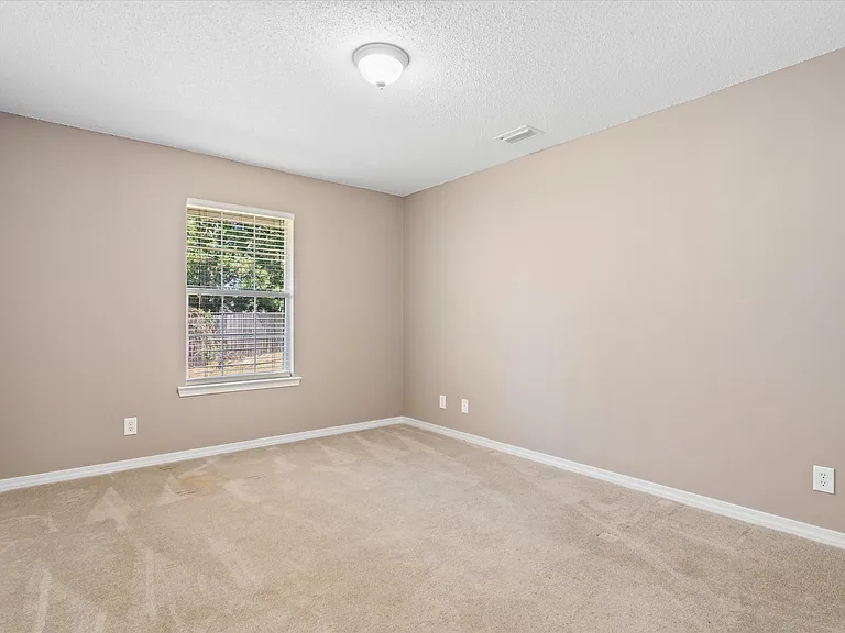 10832 Rigby Dr — Photo 15