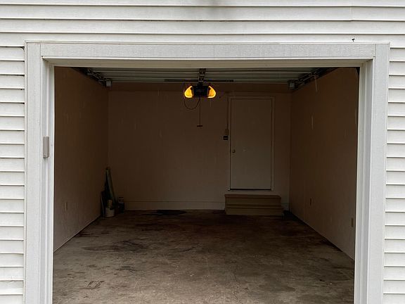 4th image of 725 E London Ave
