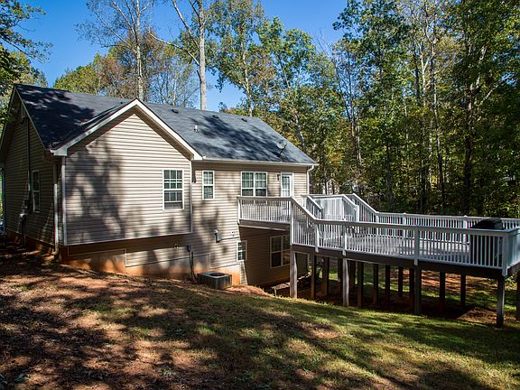 2nd image of 7312 Colony Ln
