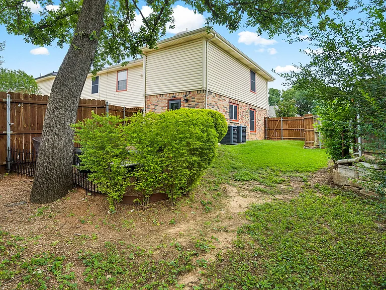 1417 Danielle Dr — Photo 24