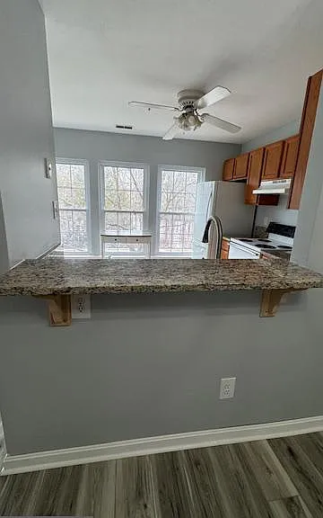 7927 Foxcrest Ct #7927 — Photo 5