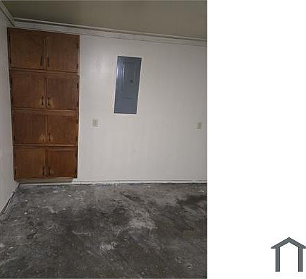 4th image of 306 S Glenn Dr