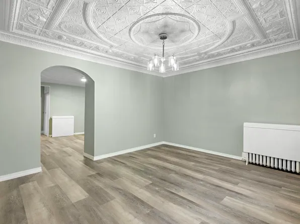 197 Hutton Street image 1 of 15