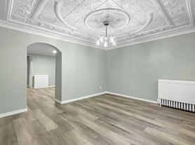 197 Hutton St, Jersey City, NJ