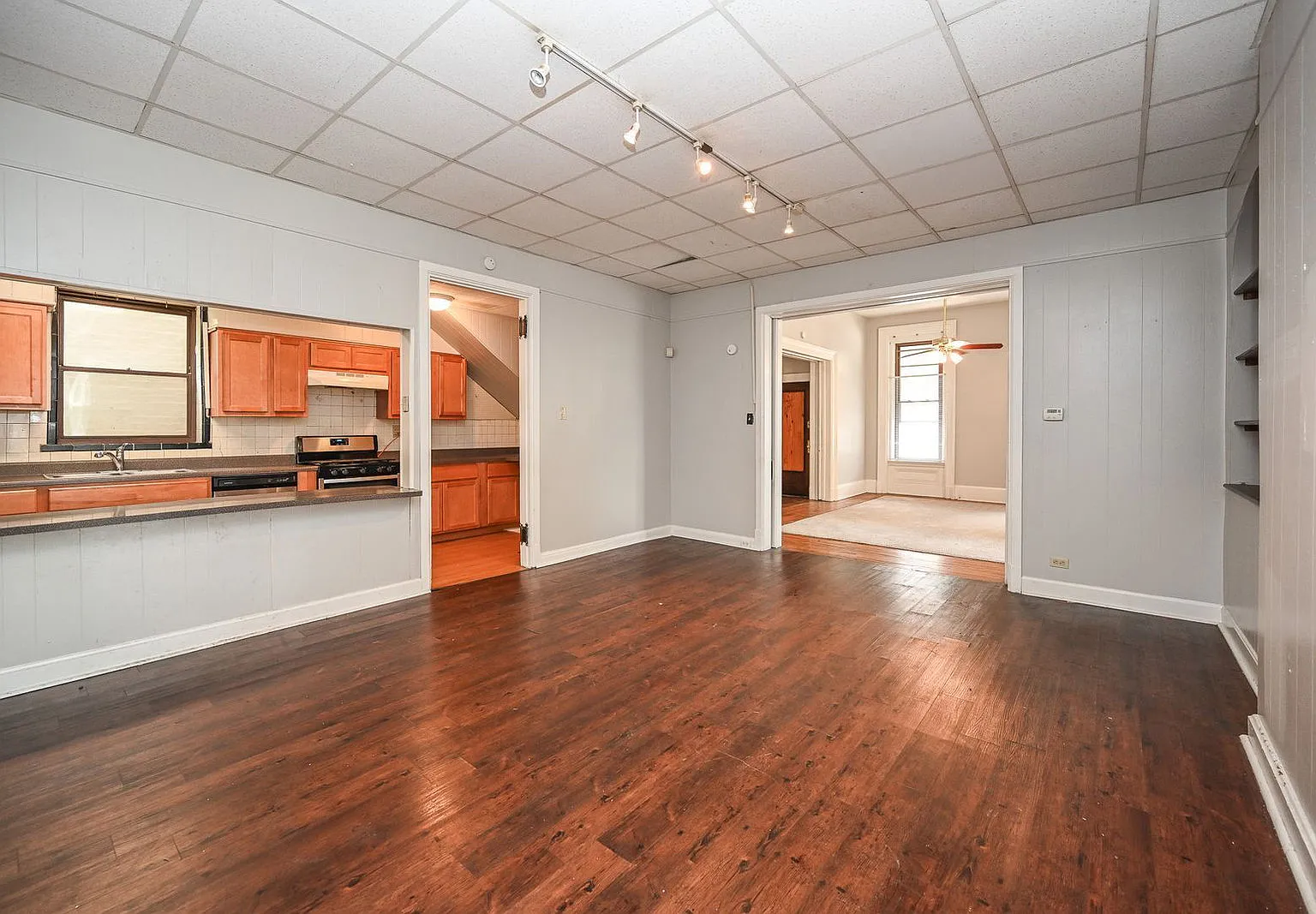 3 bed, 1.0 bath, $2,695 — Photo 4