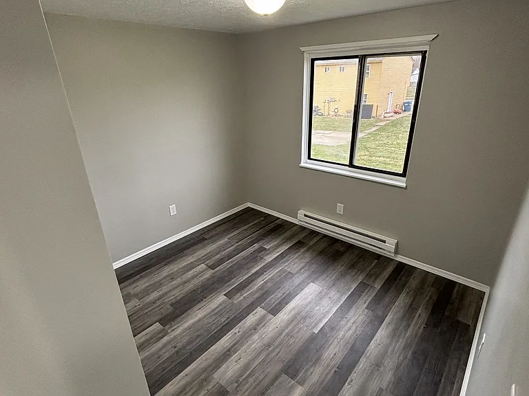 1287 Fillmore Cir — Photo 12