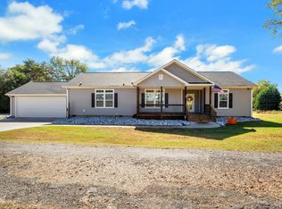 10 Ed Few Rd, Taylors, SC 29687