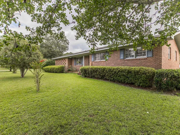 222 Ann St, Cochran, GA 31014