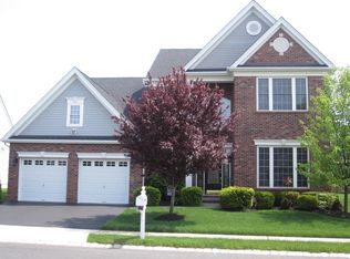 33 Crooked Stick Pl, Monroe, NJ 08831