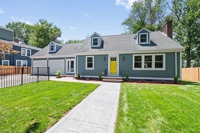 1st image of 625 Chestnut Hill Ave