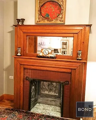 Rented by Bond New York | media 75