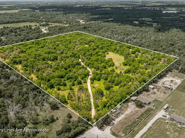 570 Leatherwood Ln, Poolville, TX 76487