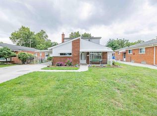 4704 McKinley St, Dearborn Heights, MI
