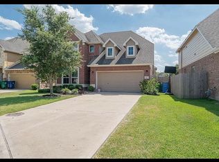 957 Jennifer St, Alvin, TX 77511
