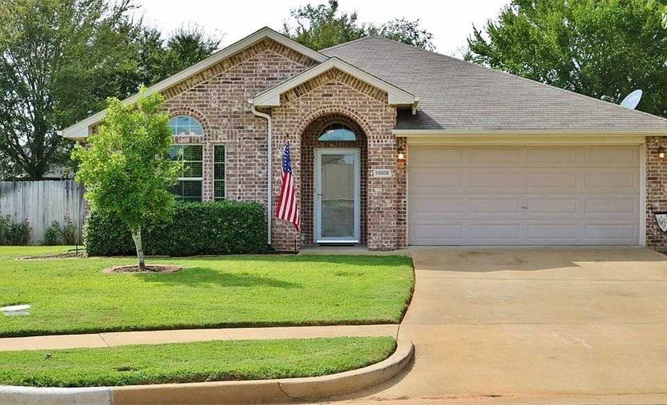 1st image of 19500 Caballo Dr