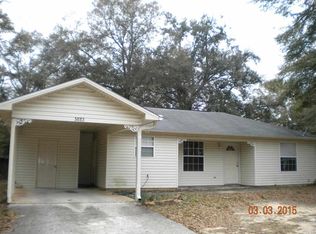 5883 Queen St, Milton, FL 32570