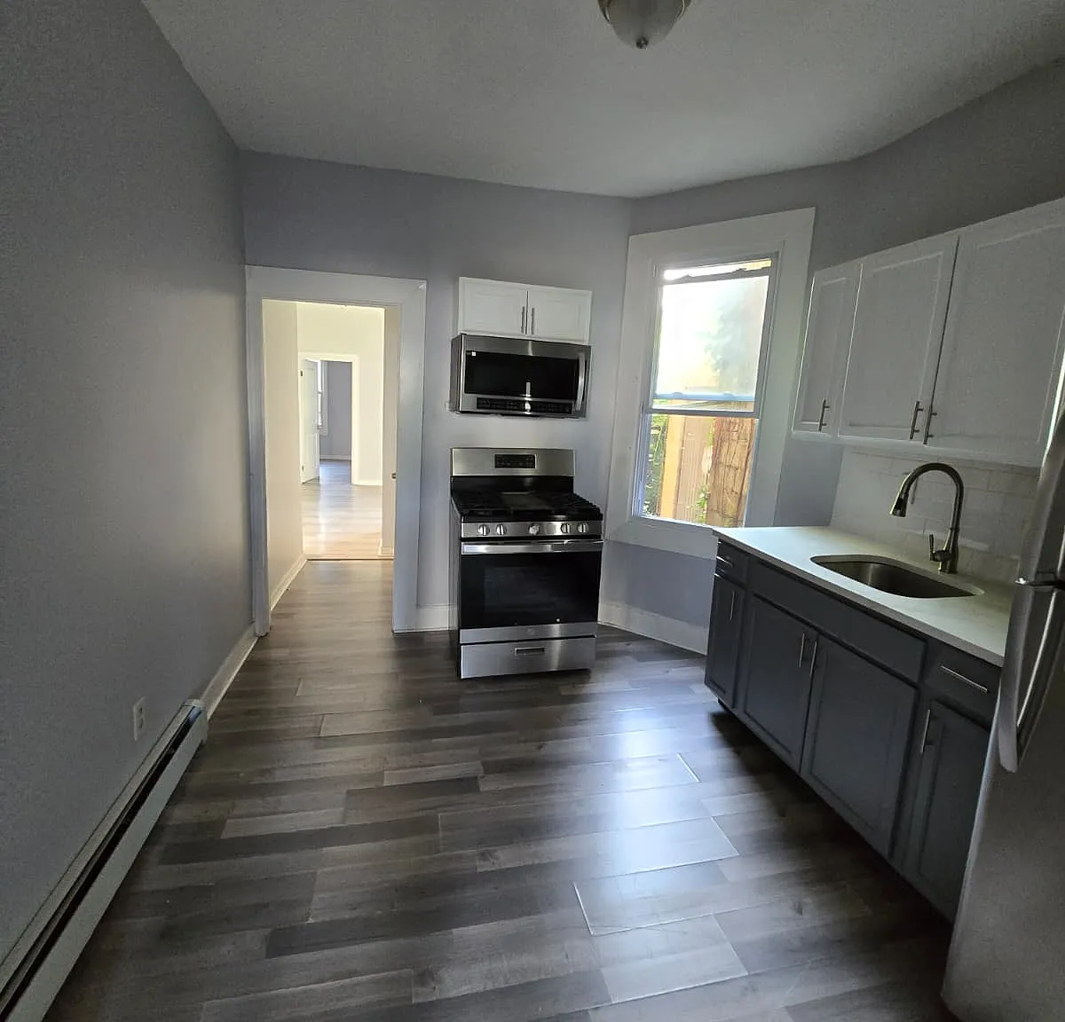 2 bed, $1,900 — Photo 3