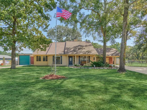 16024 Rabon Chapel Rd, Montgomery, TX 77316