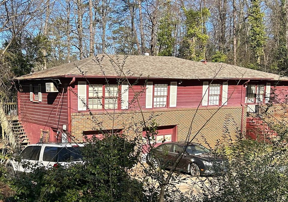 2nd image of 860 School Ave