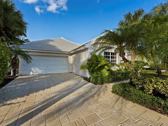 9181 Heathridge Drive, West Palm Beach, FL 33411